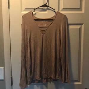 AEO bell sleeve top